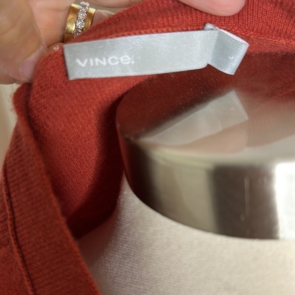 Vince Boxy Drop Shoulder Cashmere Sweater in Russet L - Picture 3 of 11